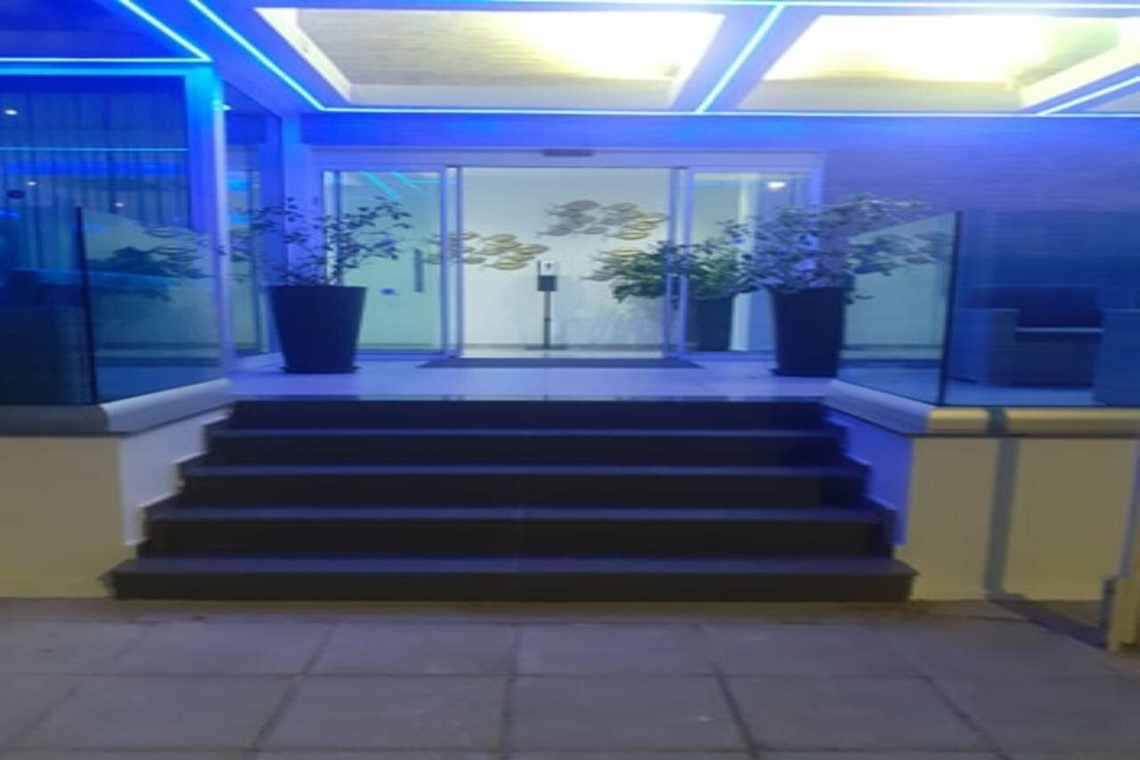 Фото Sunny Blue Hotel