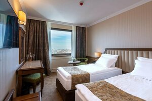 Гостиница Astoria Grand Hotel