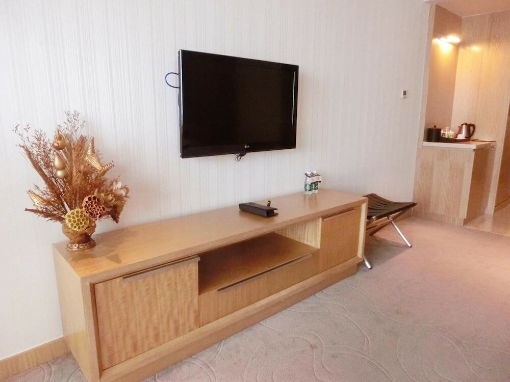 Фото Guangzhou Pearl River International Hotel