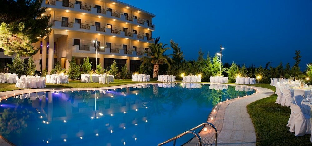 Фото Parnis Palace Hotel Suites