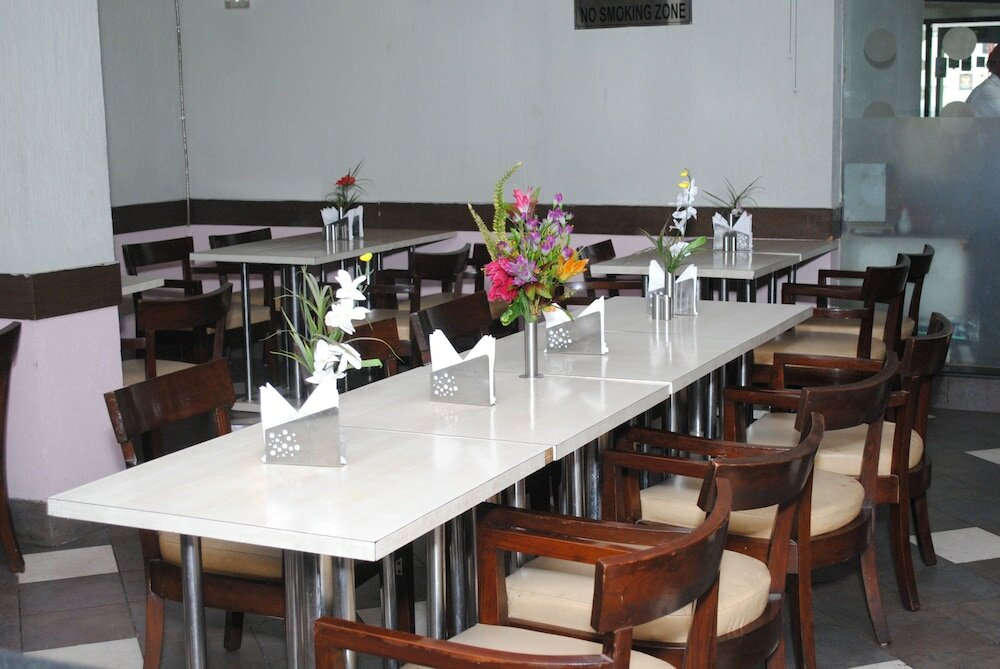 Фото Hotel Tourist Deluxe