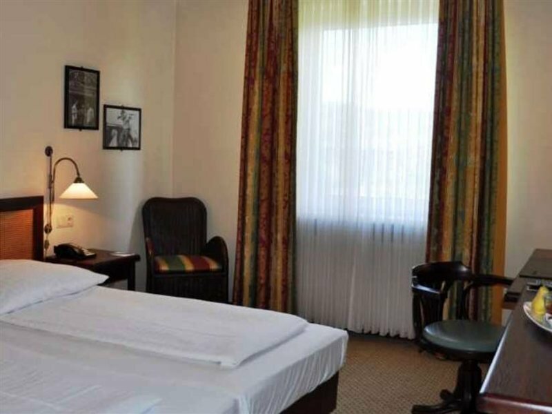 Фото Trans World Hotel Donauwelle