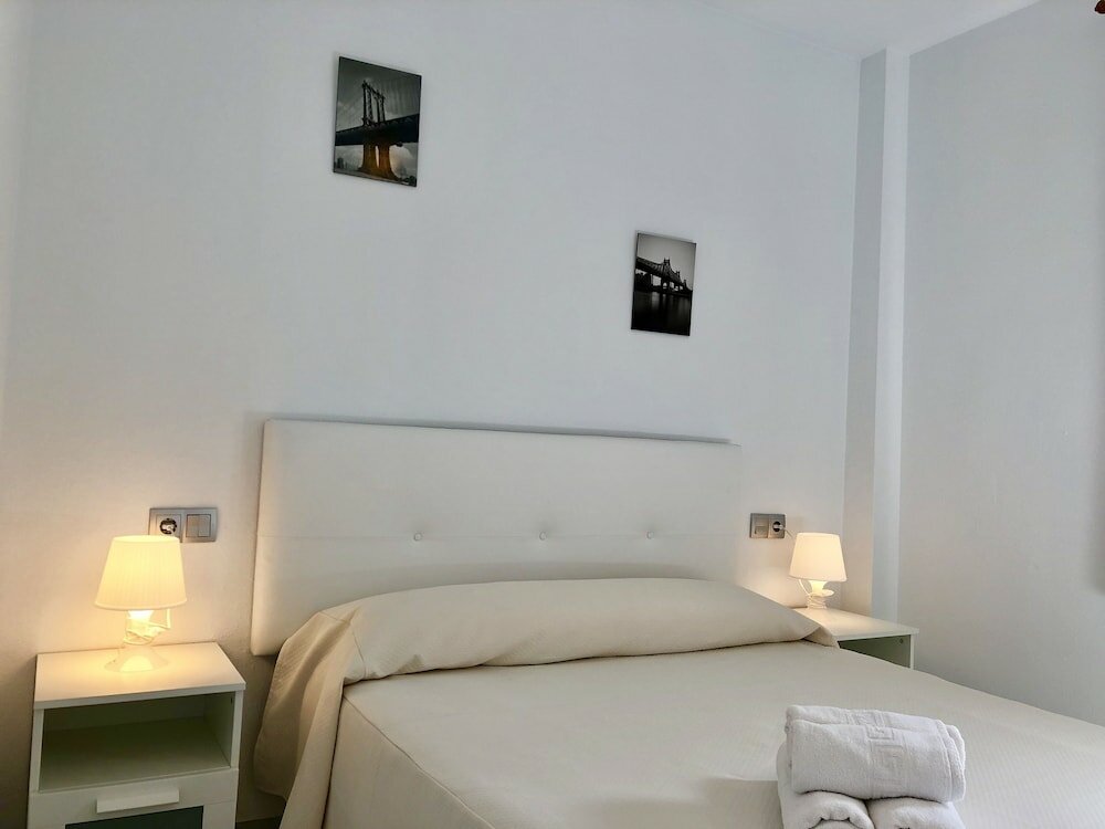 Фото Apartamentos Turísticos Las Rosas de Capistrano