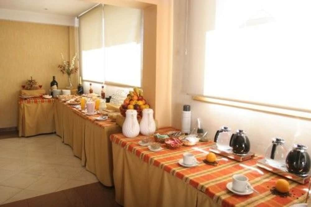 Фото Ritz Hotel Mendoza