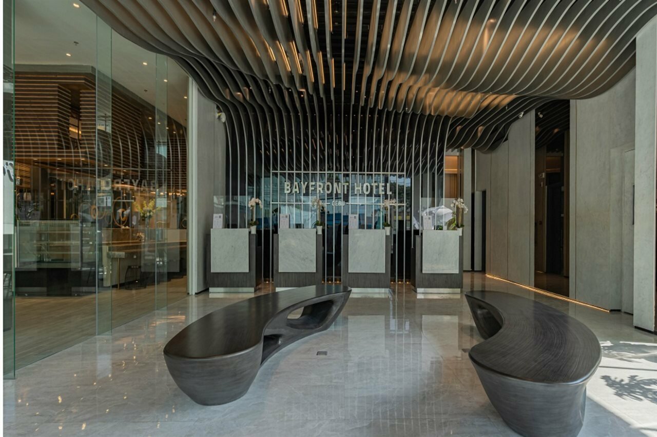 Фото Bayfront Hotel Cebu - North Reclamation