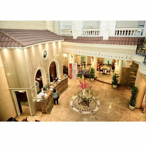Гостиница Cherry Maryski Hotel