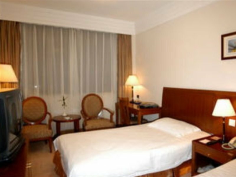 Фото Jin Jiang Pacific Hotel Shanghai