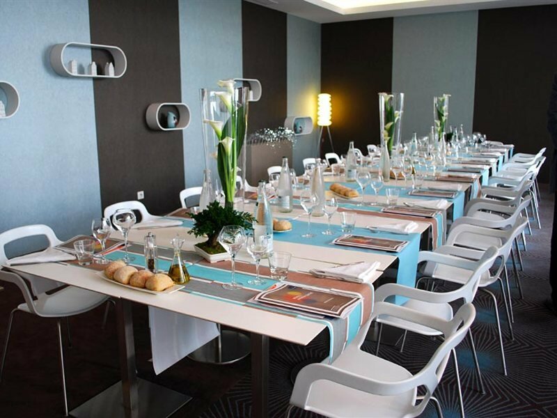 Фото Novotel Avignon Centre