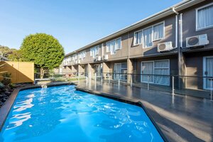 Гостиница Best Western Newmarket Inn & Suites