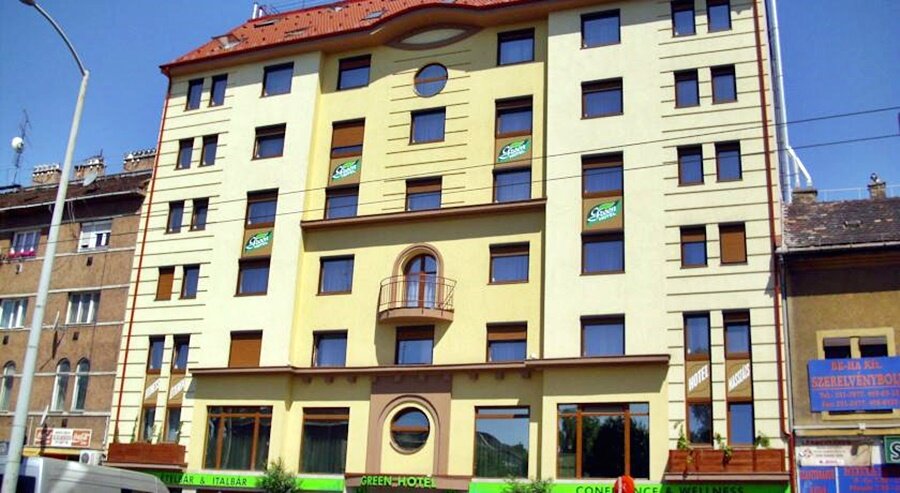 Фото отеля 1