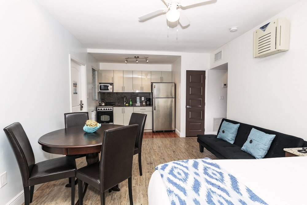 Фото Caribbean Resort Suites