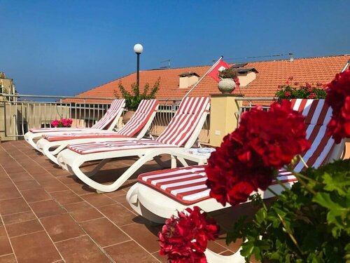 Гостиница Hotel Dora в Леванто