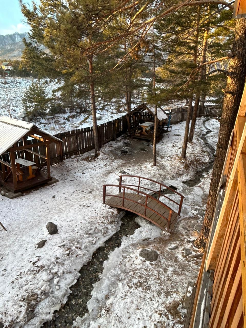 Фото Дом у реки