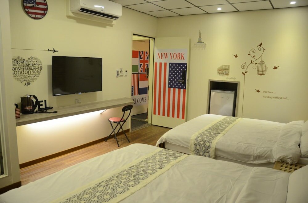 Фото отеля 2