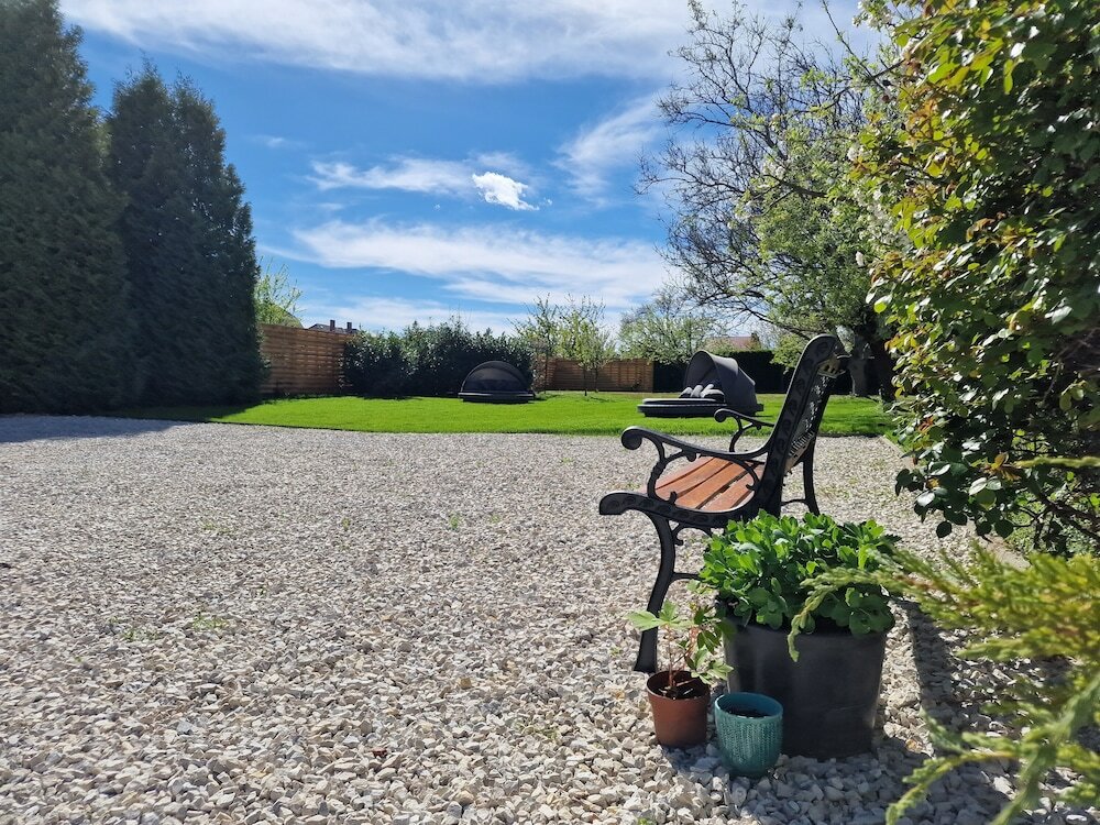 Фото The Secret Garden - Keszthely