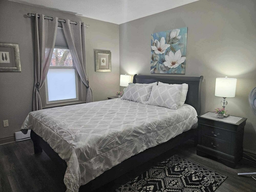 Фото France and Flowers - Private 3-Bed Apartment