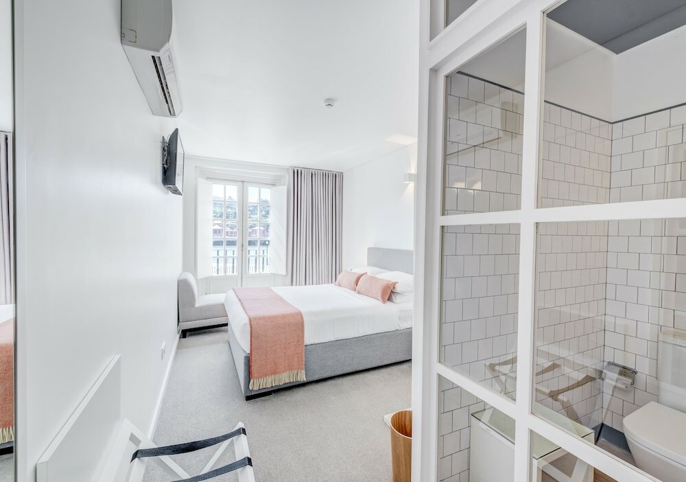 Фото Miragaia Riverside Suites