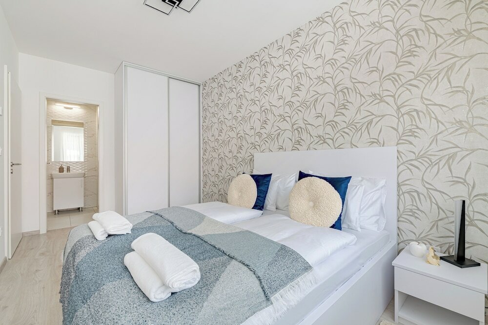 Фото Spirit Residence Apartments by UrbanRent