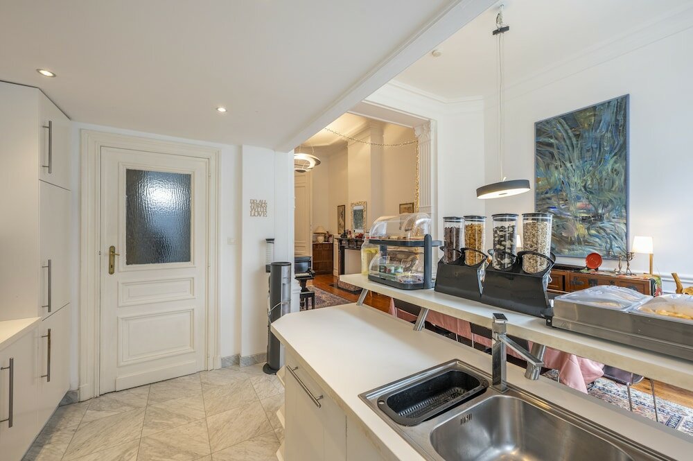 Фото Euro Edens Bed & Breakfast