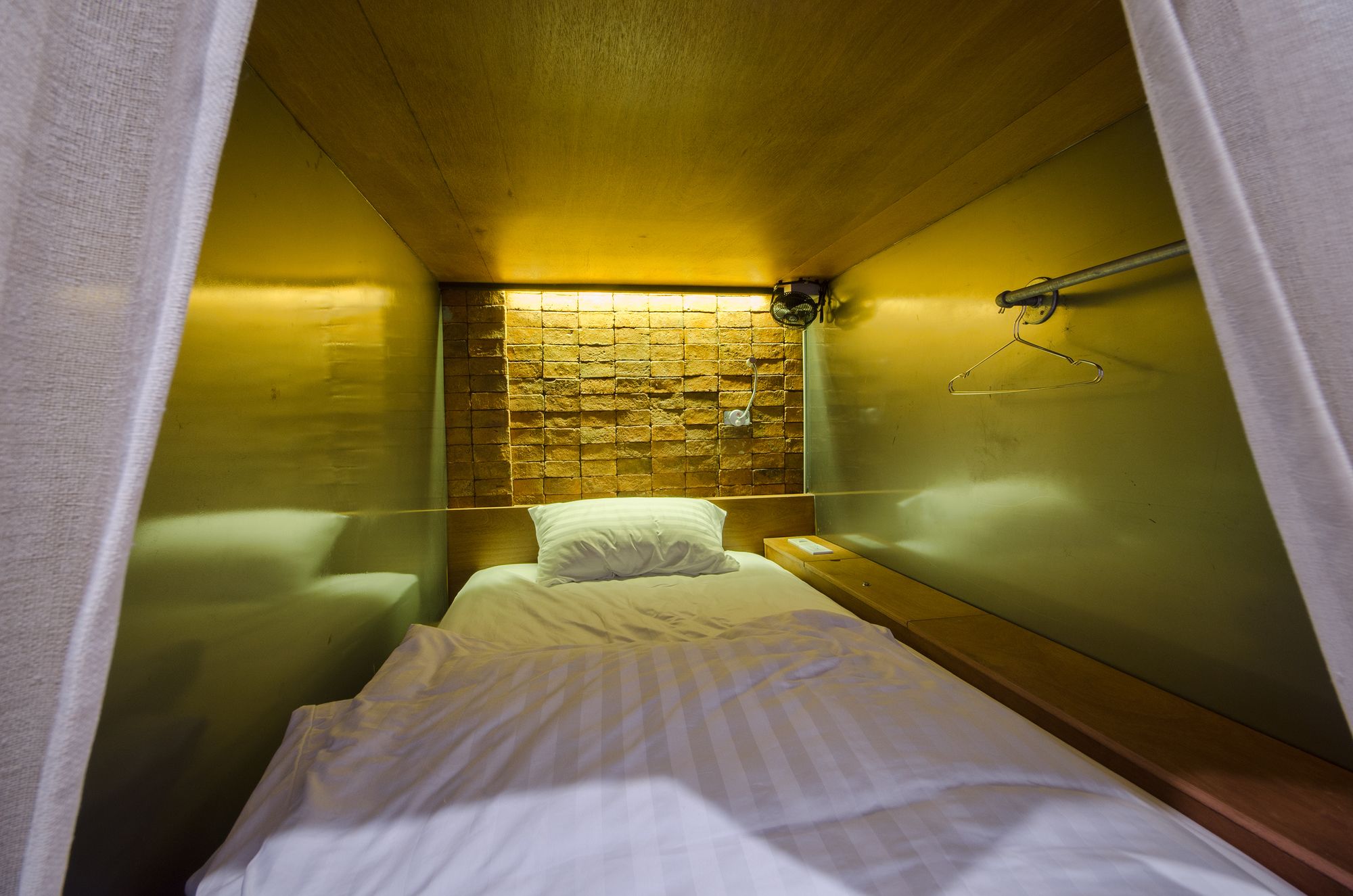Фото Siam Plug In Hostel