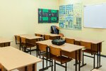 Luch (40 let Pobedy Street, 135), autoescuela