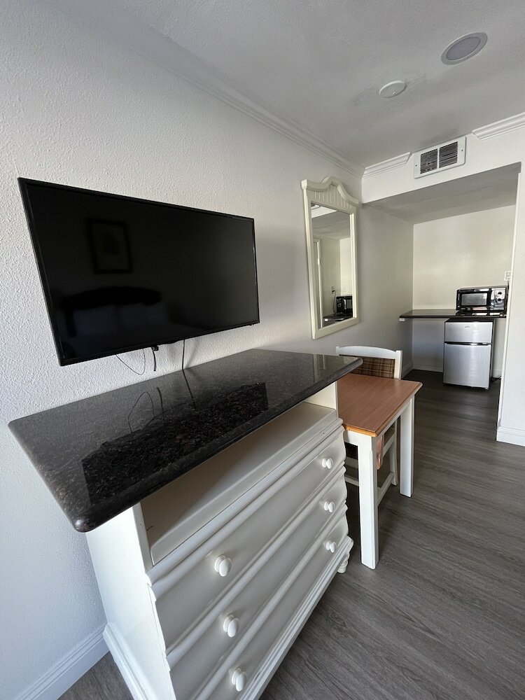 Фото American Inn Grover Beach