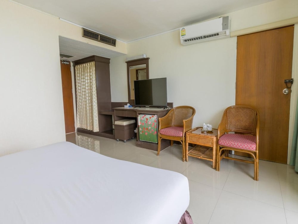 Фото Lake Inn Hotel