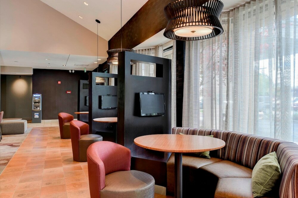 Фото Courtyard by Marriott Downtown Boise