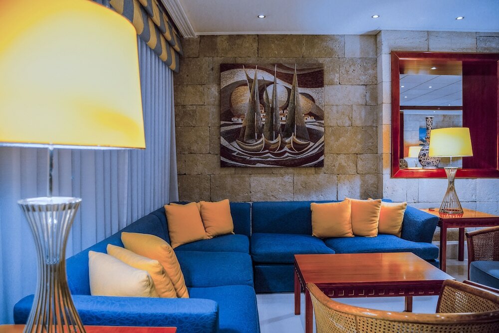 Фото Mediterranean Hotel