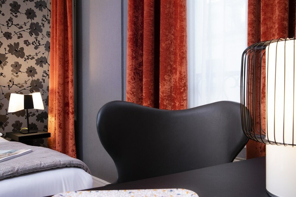 Фото Hotel Plaza Etoile