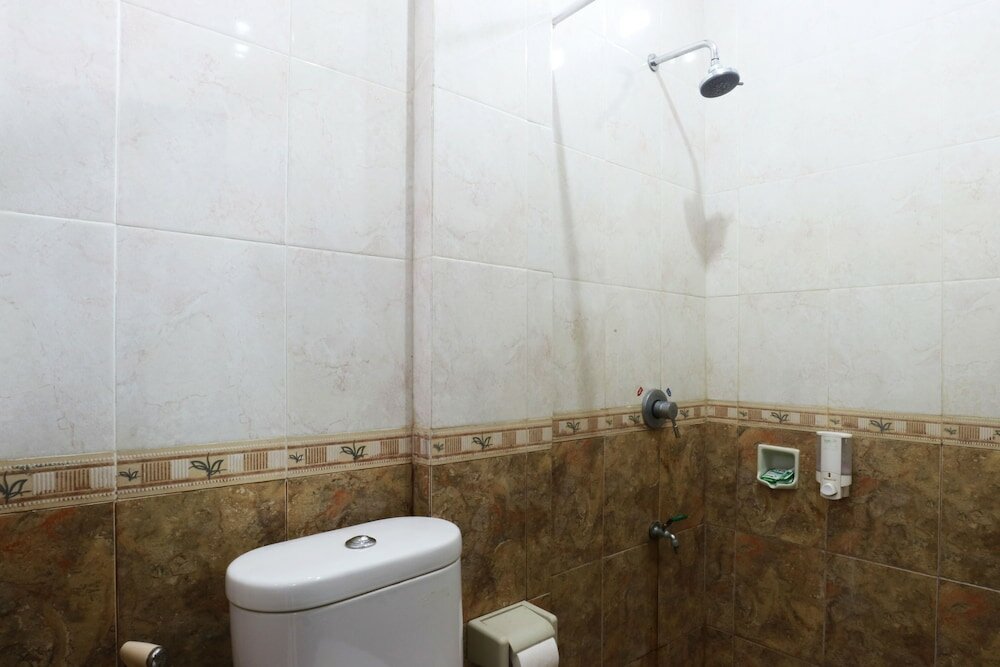 Фото Warapsari Inn