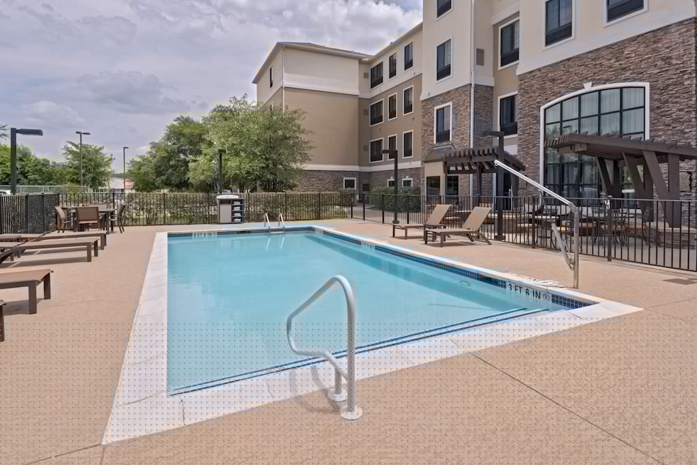 Фото Staybridge Suites Austin Nw, an Ihg Hotel