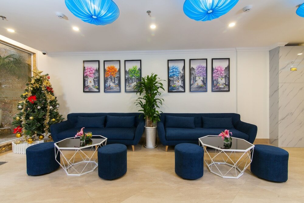 Фото Hanoi Central Hotel & Residences