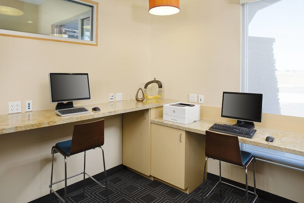 Фото TownePlace Suites by Marriott Goodyear