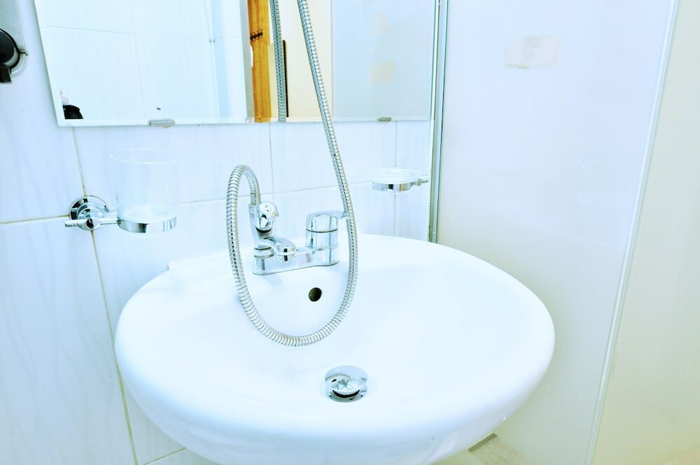 Фото Oyo Hostel Myeongdong 3