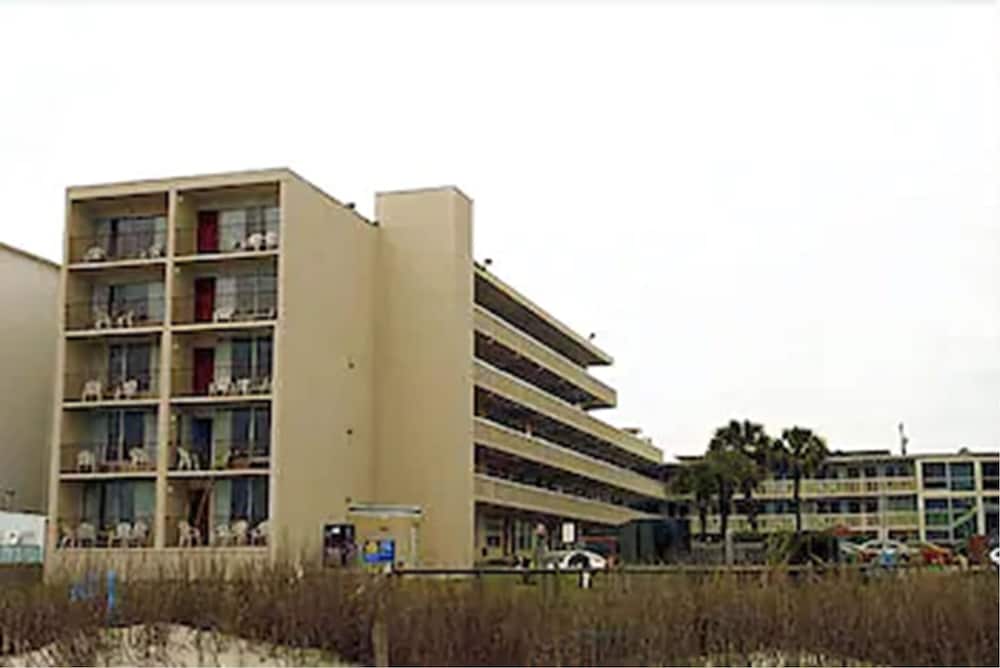 Фото The Oceanfront Viking Motel