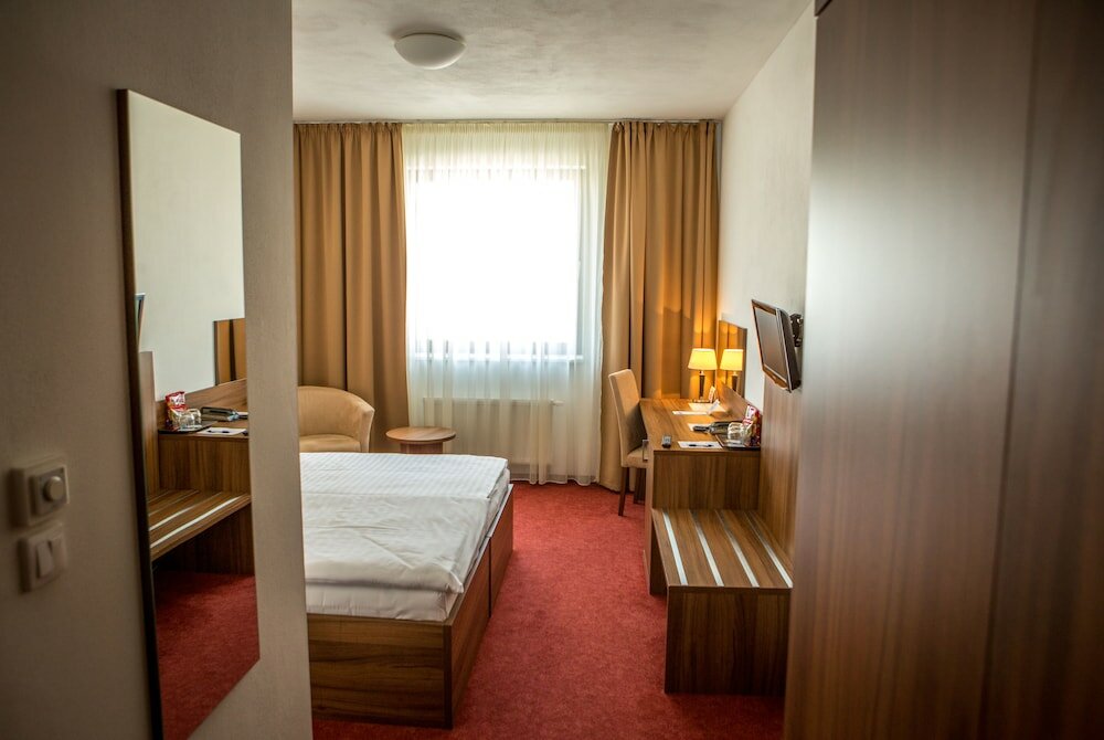 Фото Hotel Saffron