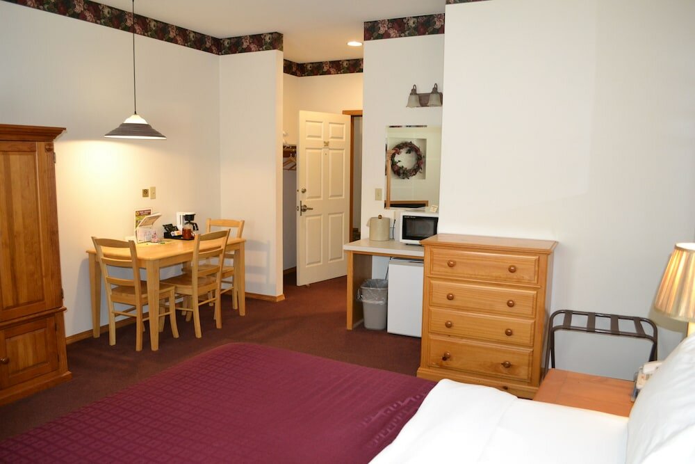 Фото Anaco Bay Inn