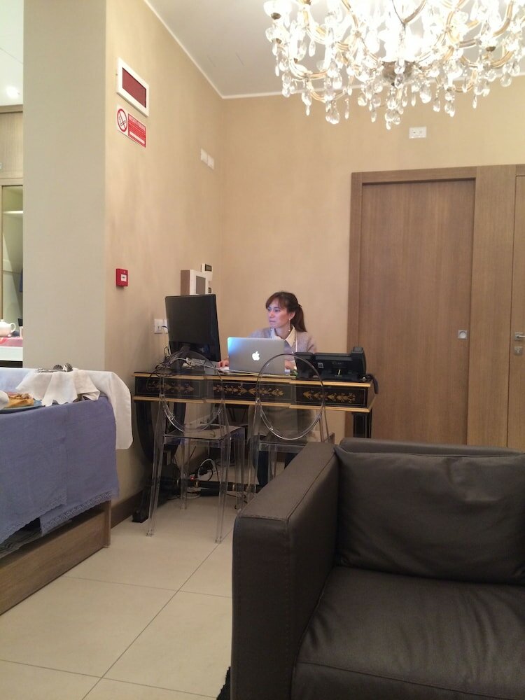 Фото La Castellana