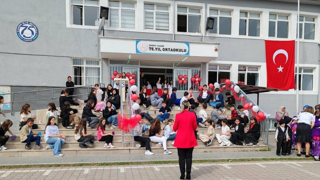 School 75th Year Primary School, Samsun, photo