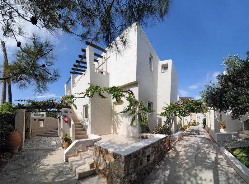 Фото Ourania Apartments