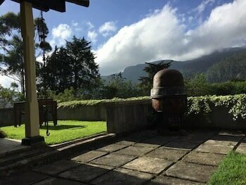 Внешний вид отеля Ferncliff Bungalow в Нувара-Элии, фото 4