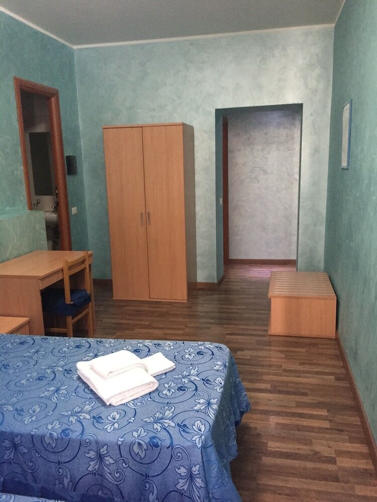 Фото Hotel Tokyo