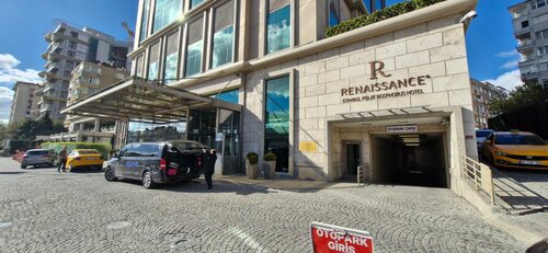 Внешний вид отеля Renaissance Istanbul Polat Bosphorus Hotel в Бешикташе, фото 3