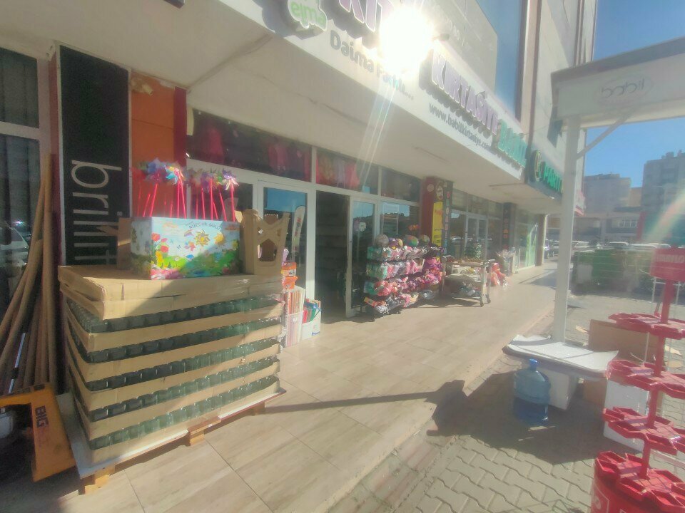 Stationery store Kirtasi̇yeci̇raşi̇t, Konya, photo