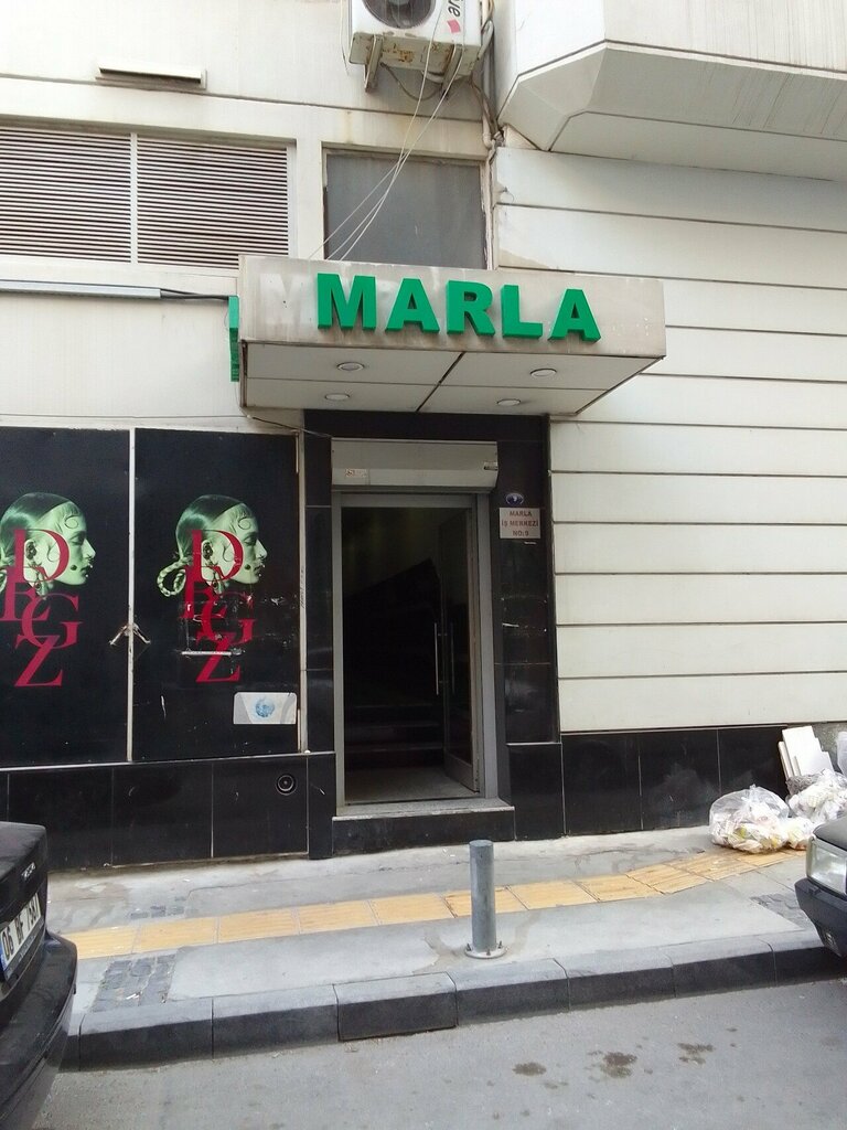 Bridal salon Madam Lou, Izmir, photo