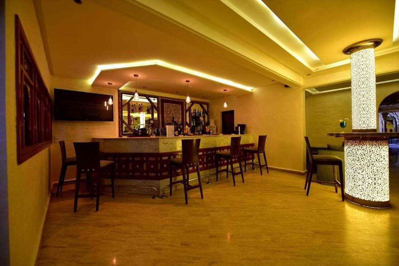 Фото Hôtel Fes Inn & SPA