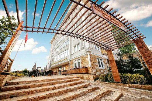 Гостиница Safran Germia Palas в Карабюке