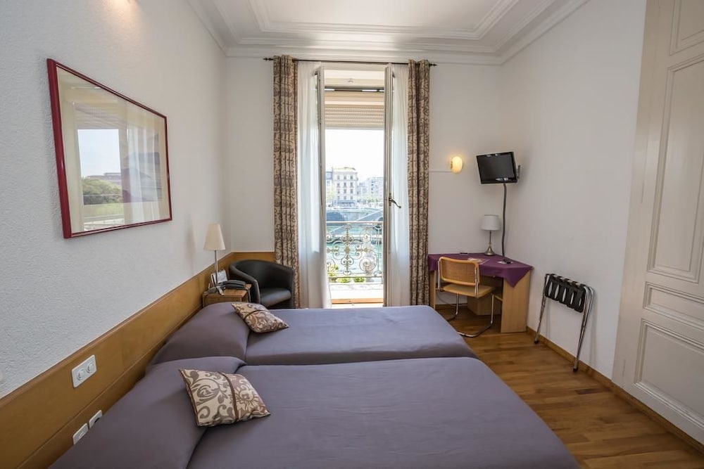 Фото Hotel Des Tourelles