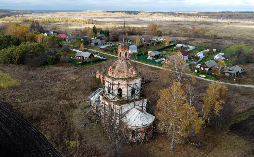 Orthodox church Tserkov Nikolaya Chudotvortsa V Dubrovitsakh, Yaroslavl Oblast, photo